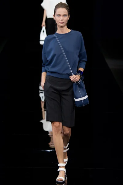 Look 9